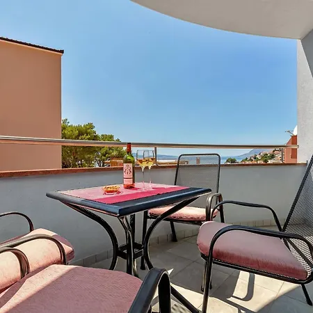 Juric - One-bedroom - 2 Apartment