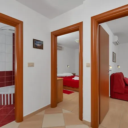 Apartment Juric - One-bedroom - 2 Baska Voda