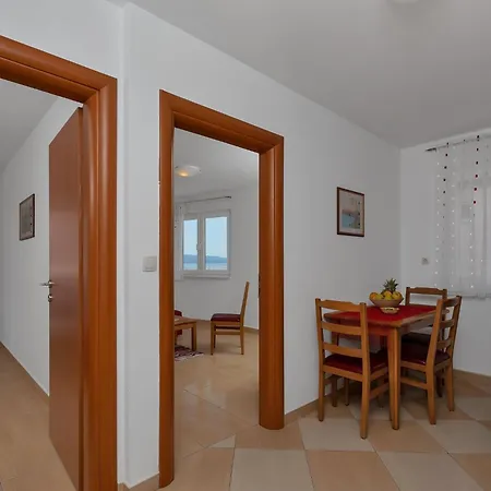 Juric - One-bedroom - 2 Apartment